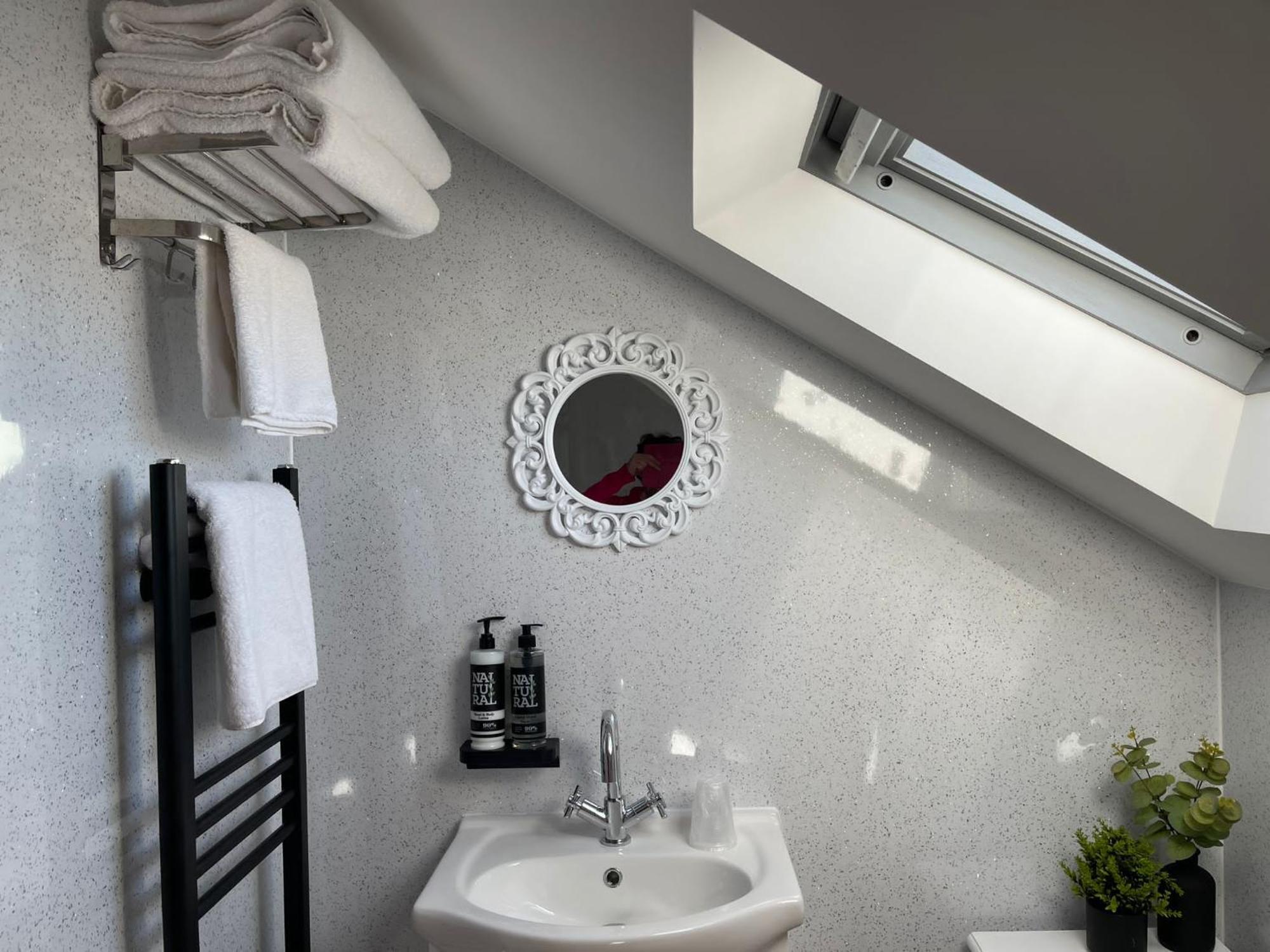 Lilyrose Hotel Whitby Habitación foto